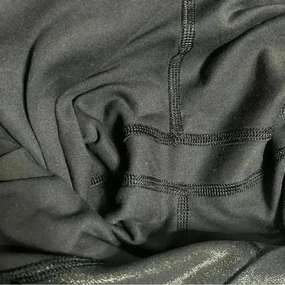 Lululemon legging - Picture 7 of 9